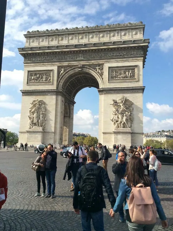 Eco Champs Elysees Paris